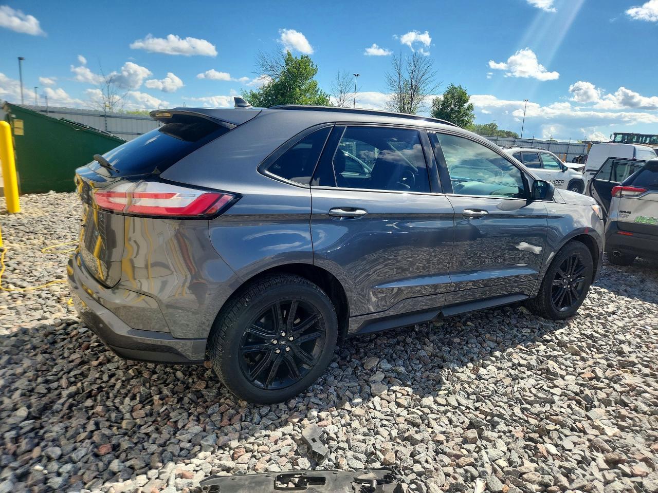 2022 Ford Edge Sel - Image 3