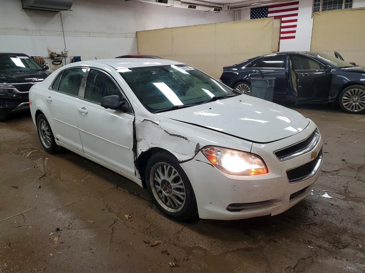 2011 Chevrolet Malibu Ls - Фото 4