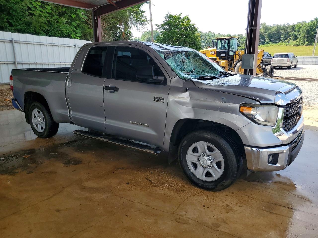 2018 Toyota Tundra Sr5 - Image 4