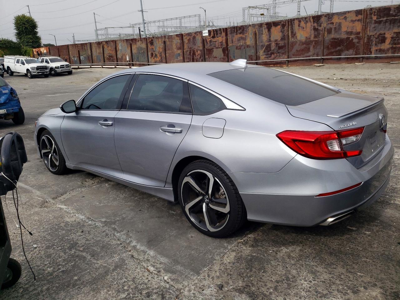 2020 Honda Accord Sport - Image 2