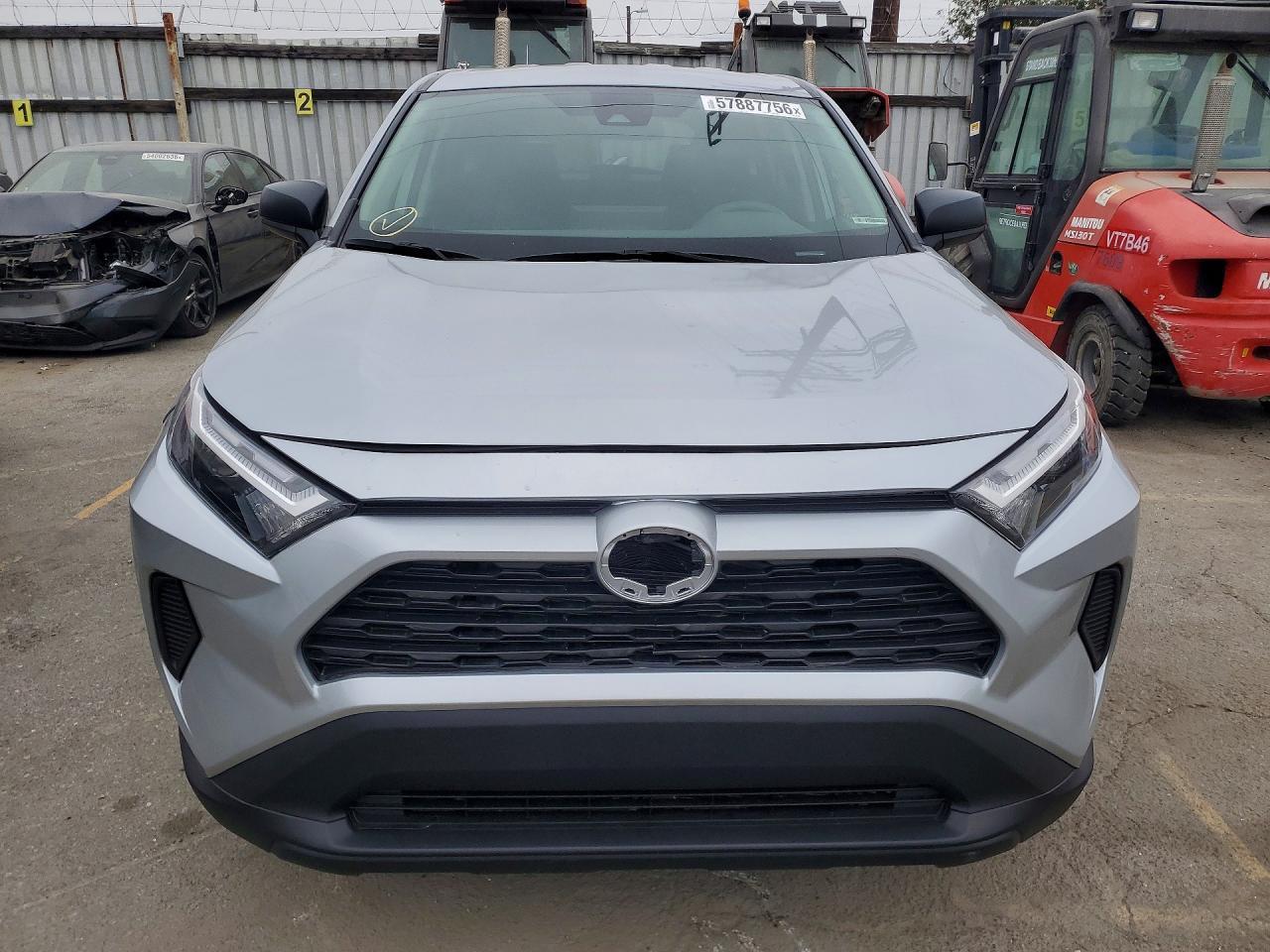 2024 Toyota Rav4 Le - Image 5