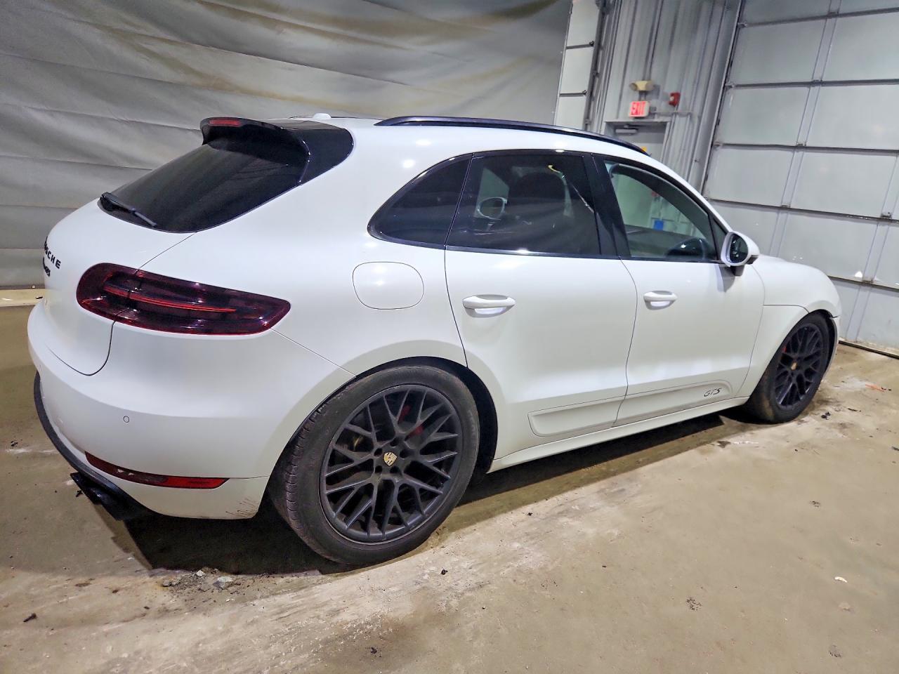 2017 Porsche Macan Gts - Image 3