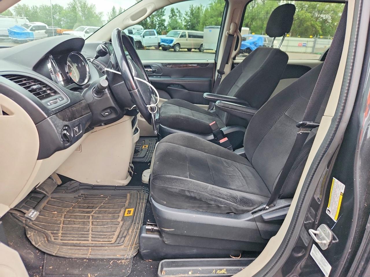 2012 Dodge Caravan - Фото 7