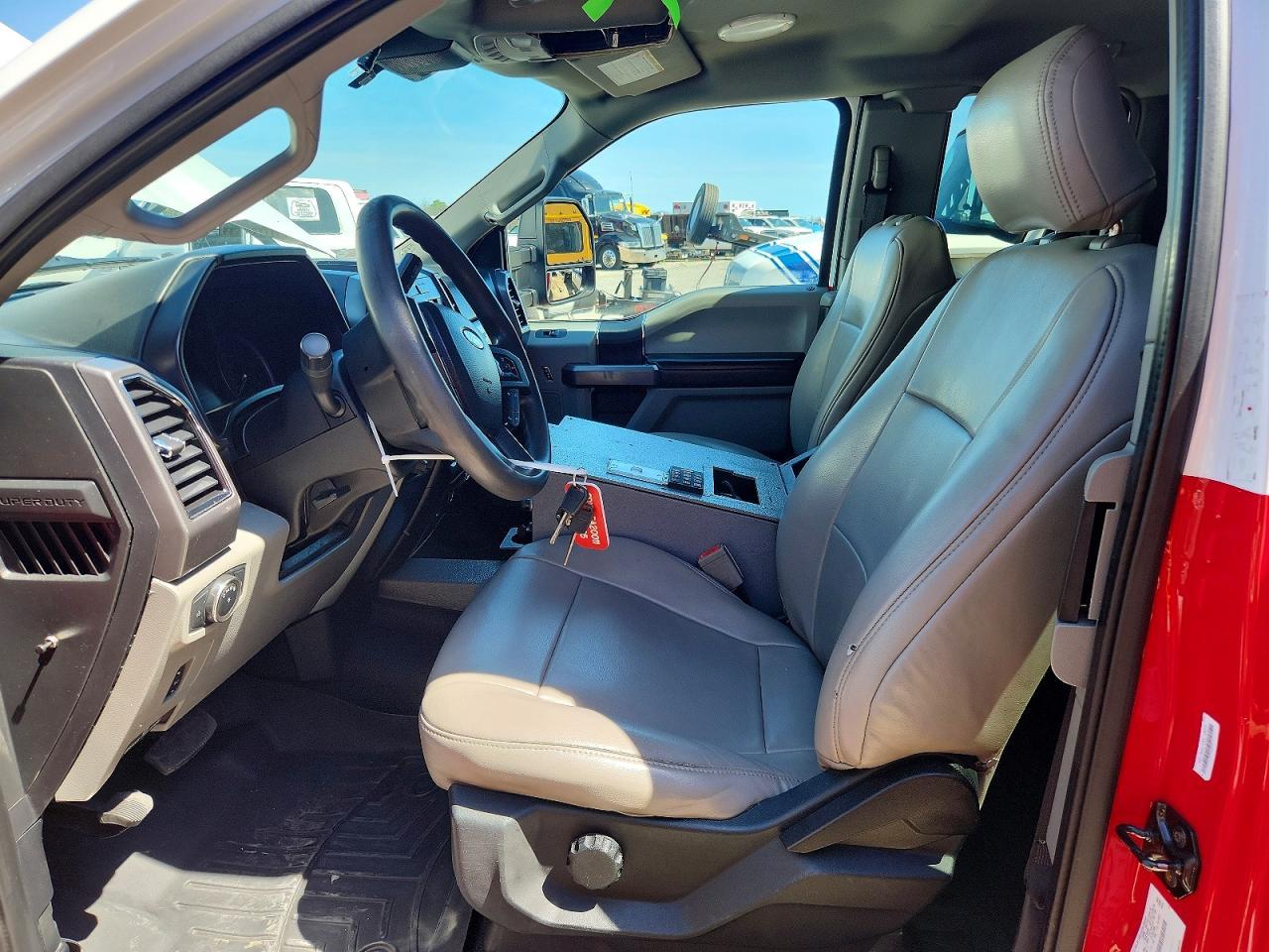 2020 Ford F550 Super Duty - Фото 7