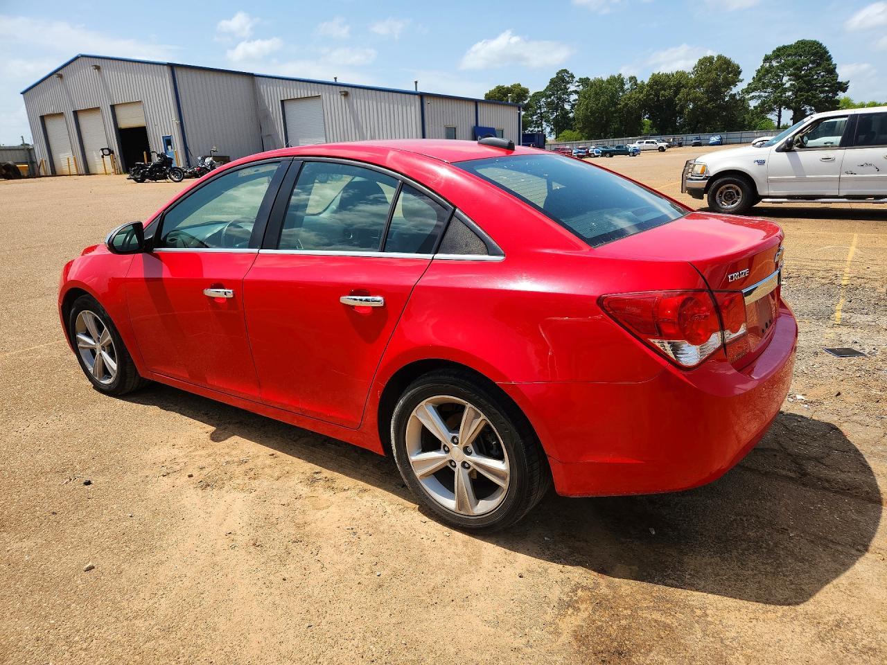 2016 Chevrolet Cruze Limited Lt - Image 2