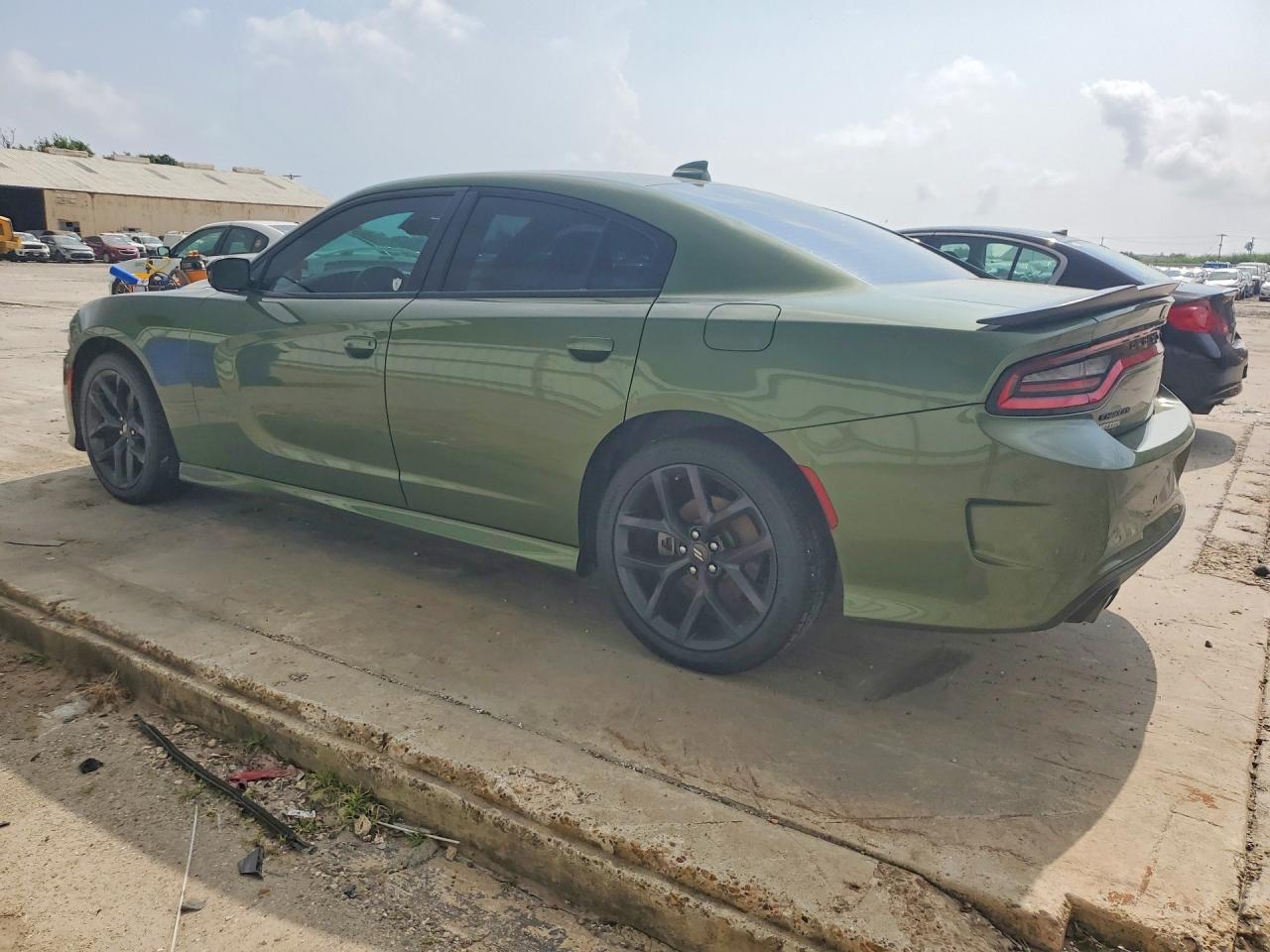 2022 Dodge Charger Gt - Фото 2