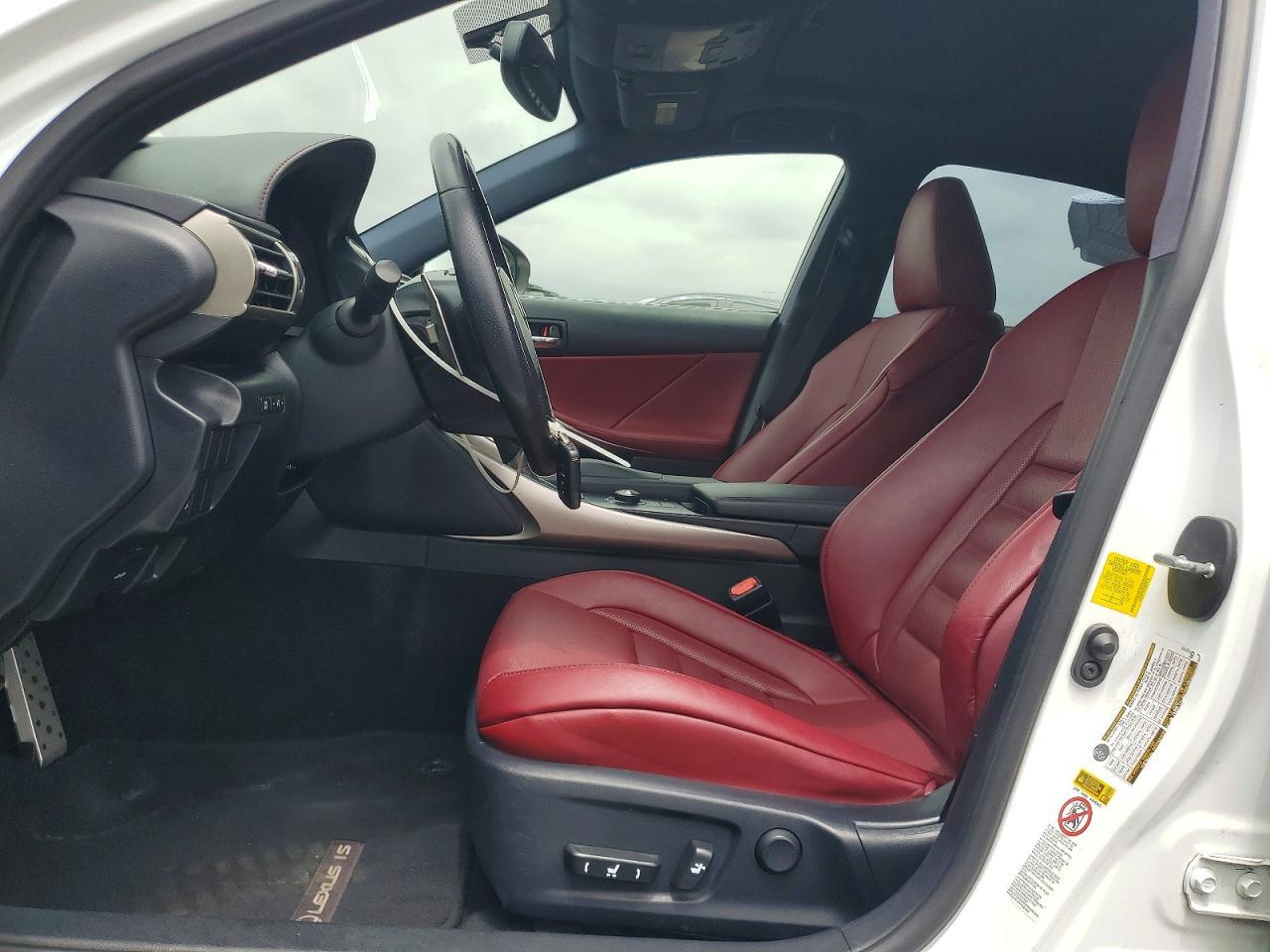 2016 Lexus Is 200T - Фото 7
