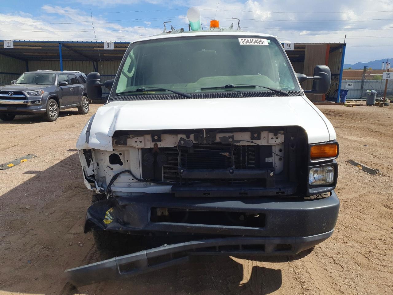 2009 Ford Econoline E250 Van - Фото 5