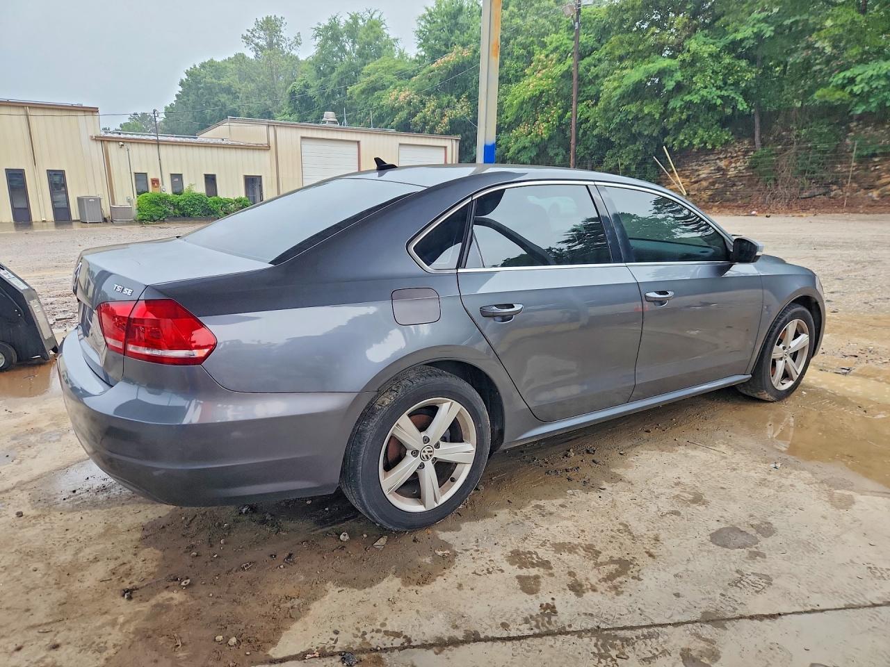 2014 Volkswagen Passat Se - Фото 3
