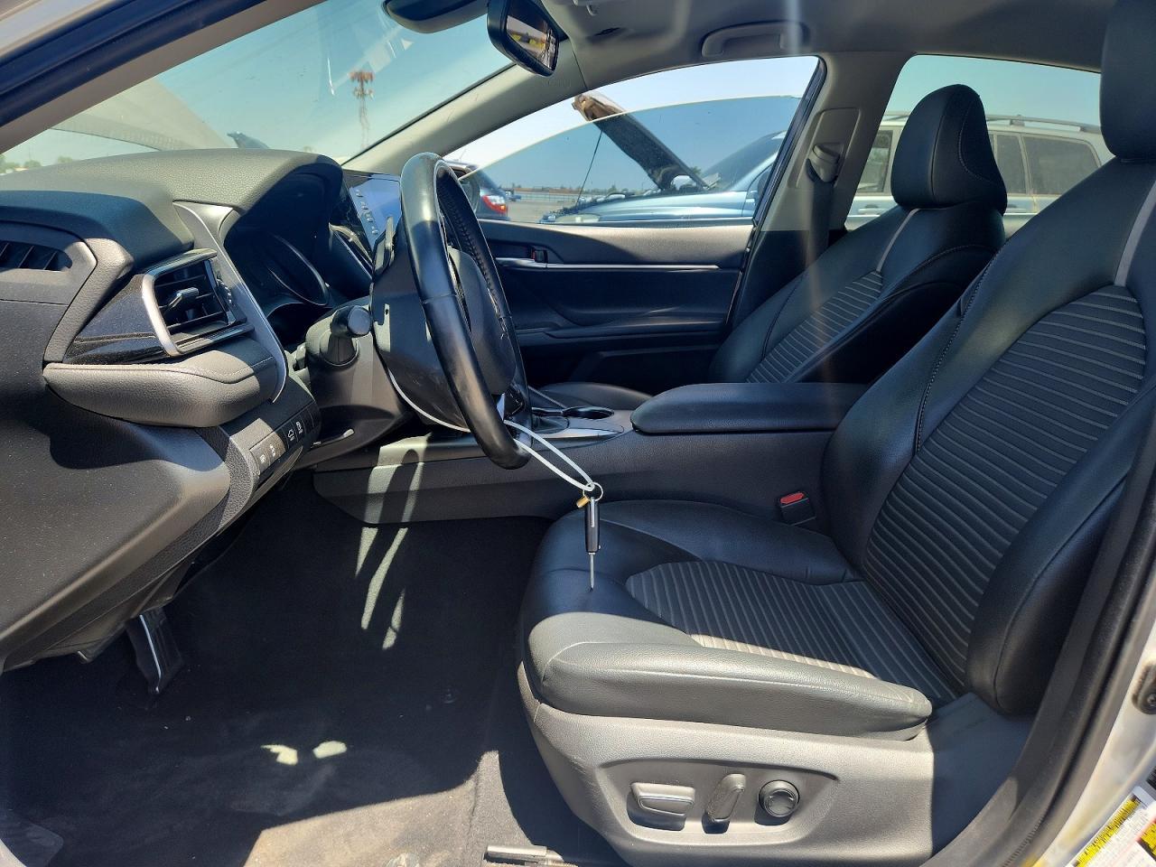 2021 Toyota Camry Se - Фото 7