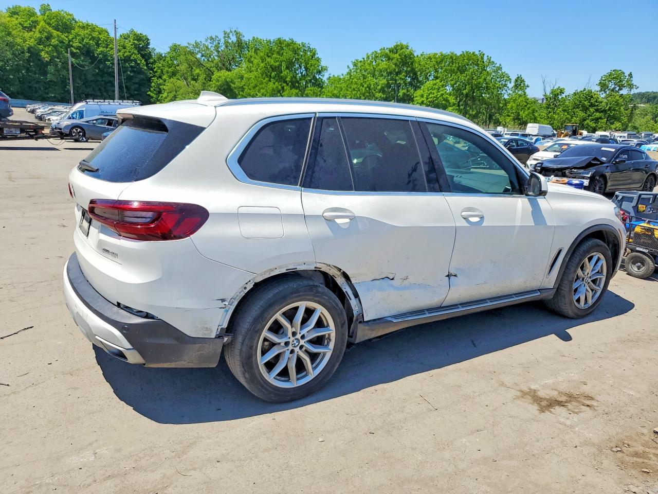 2023 BMW X5 xDrive40I - Фото 3