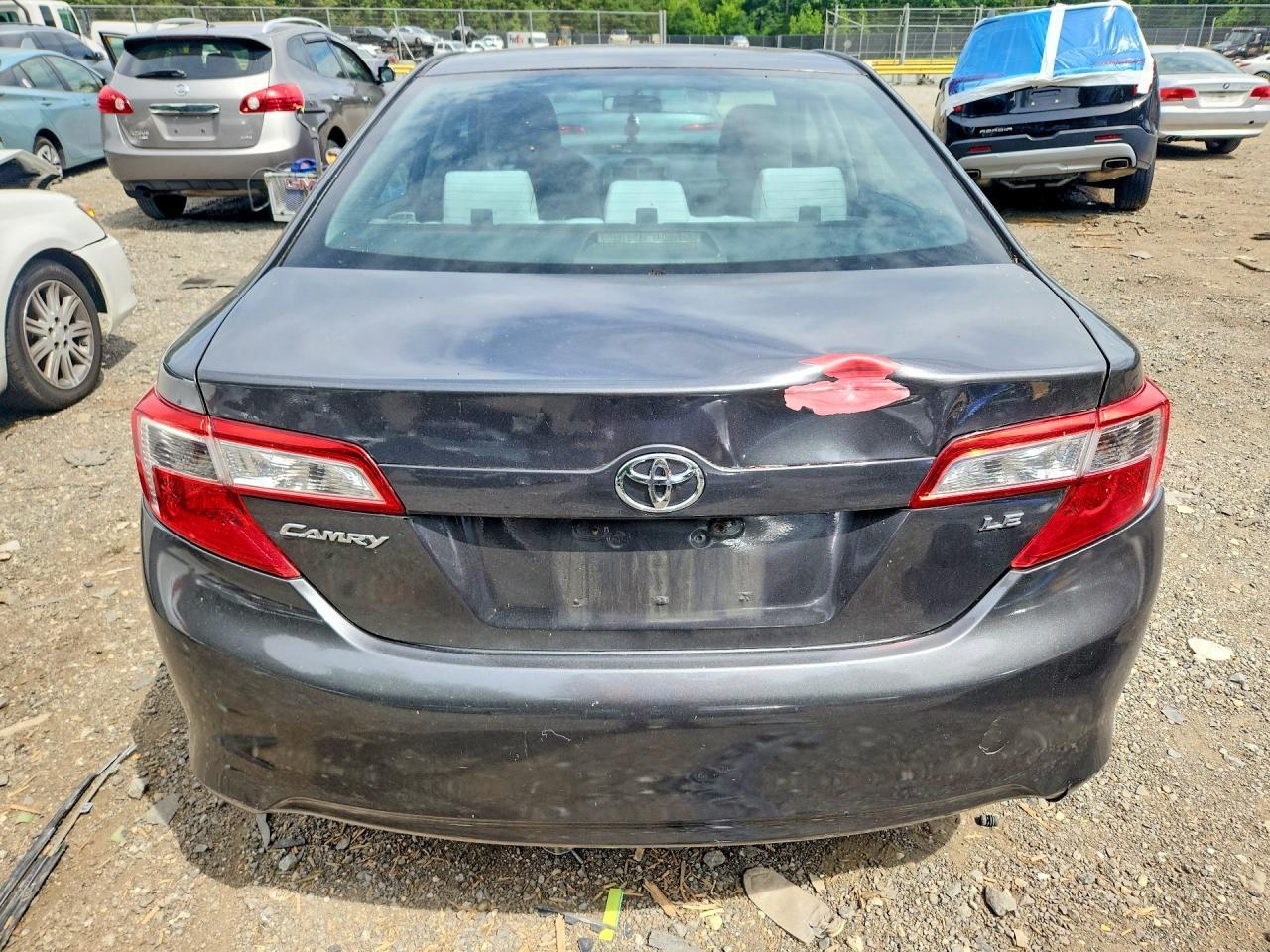 2012 Toyota Camry Le - Image 6