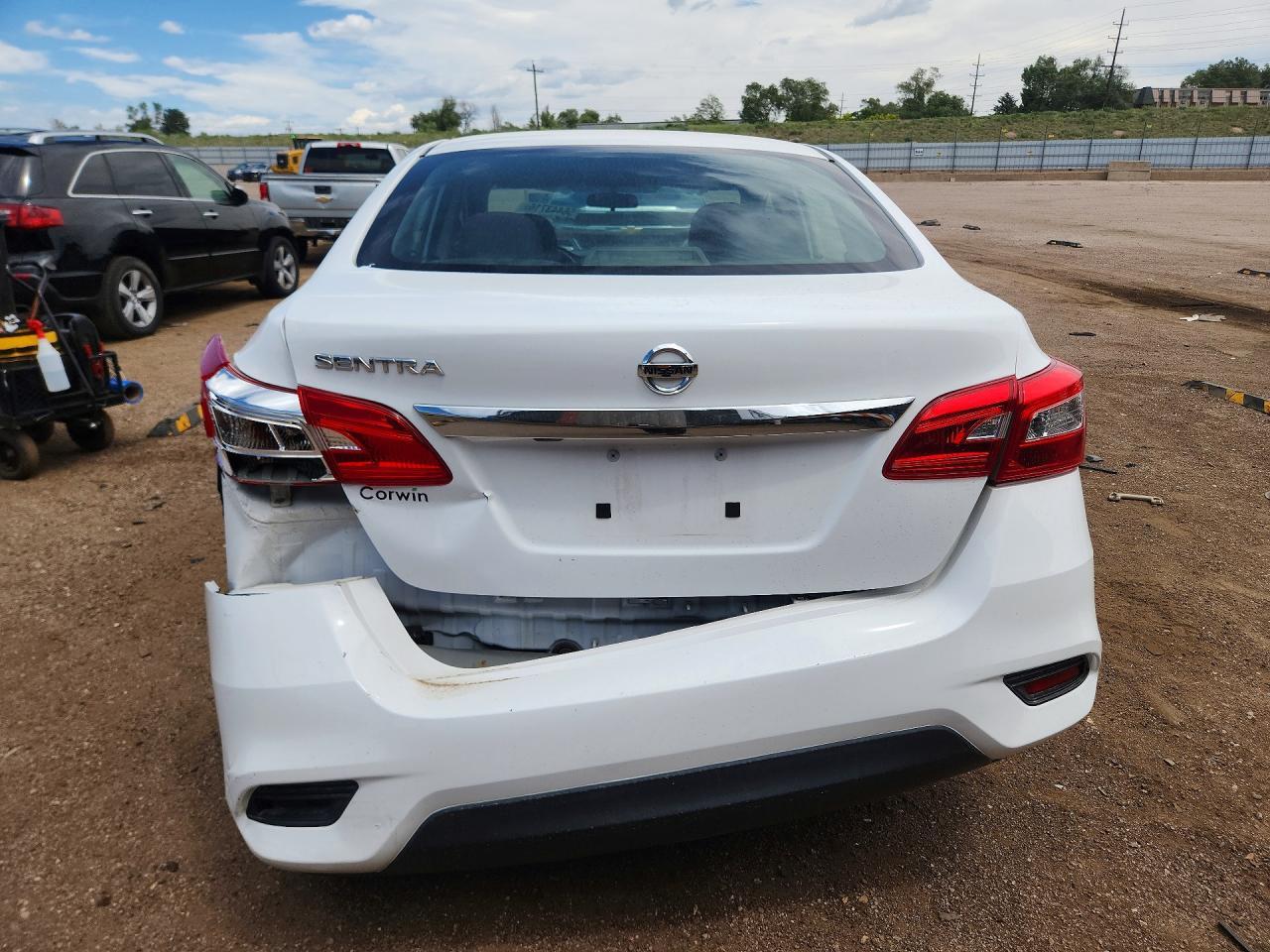 2018 Nissan Sentra S - Фото 6