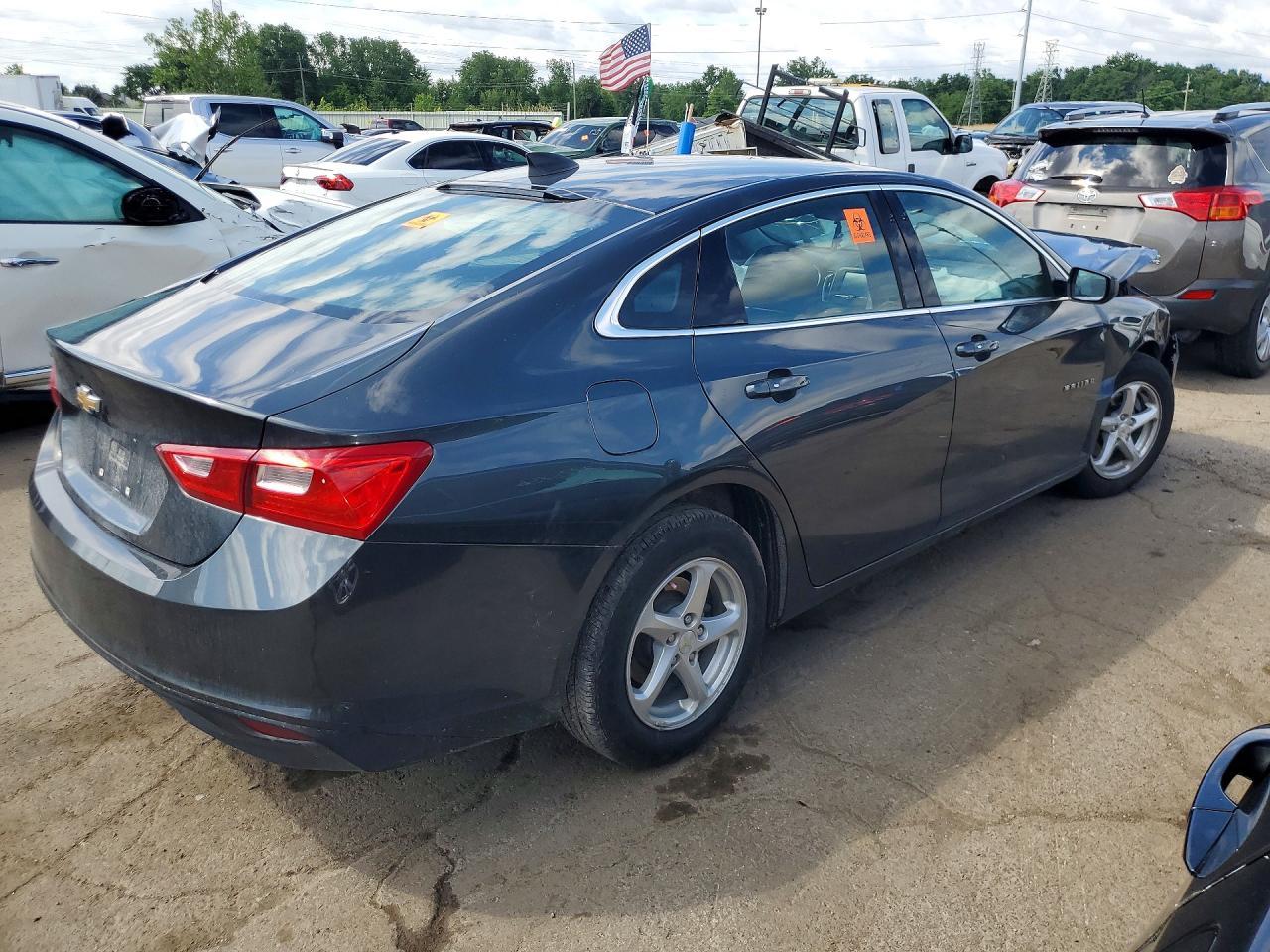 2018 Chevrolet Malibu Ls - Image 3