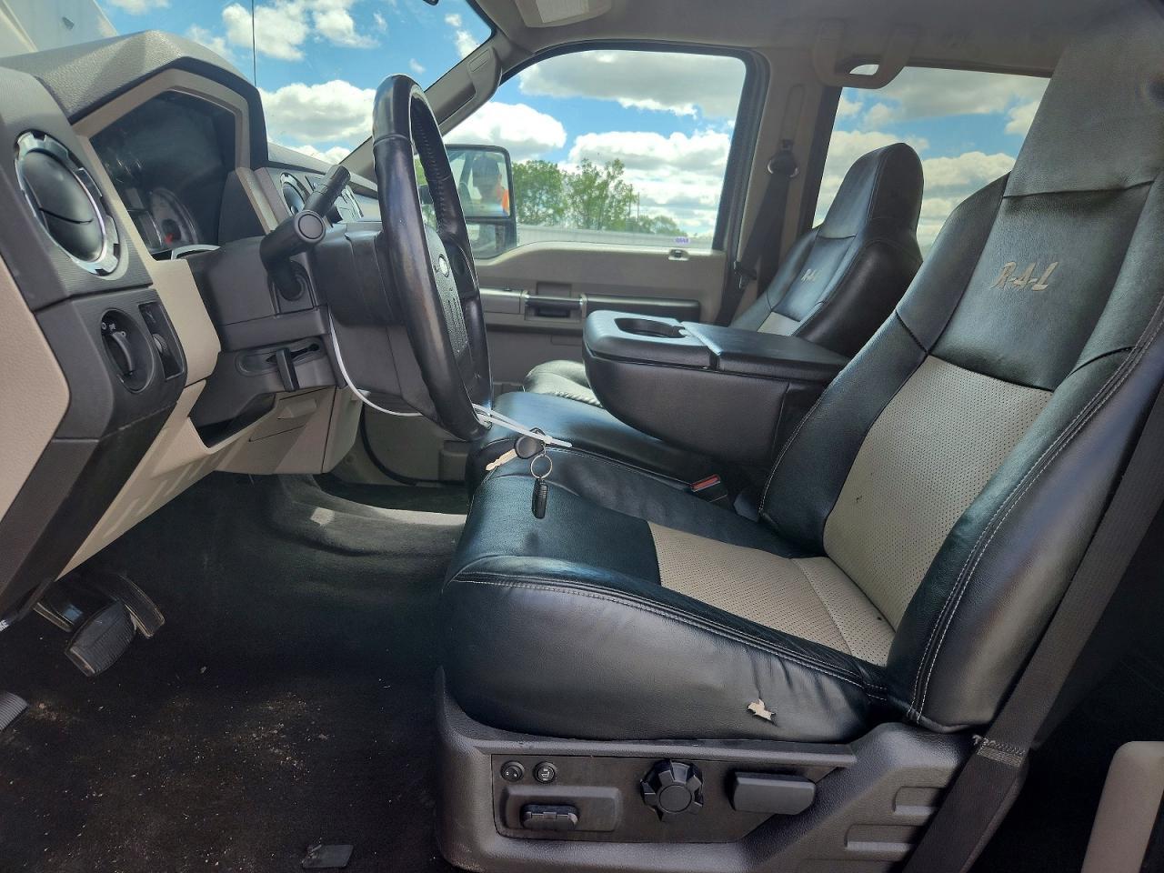 2008 Ford F250 Super Duty - Image 7