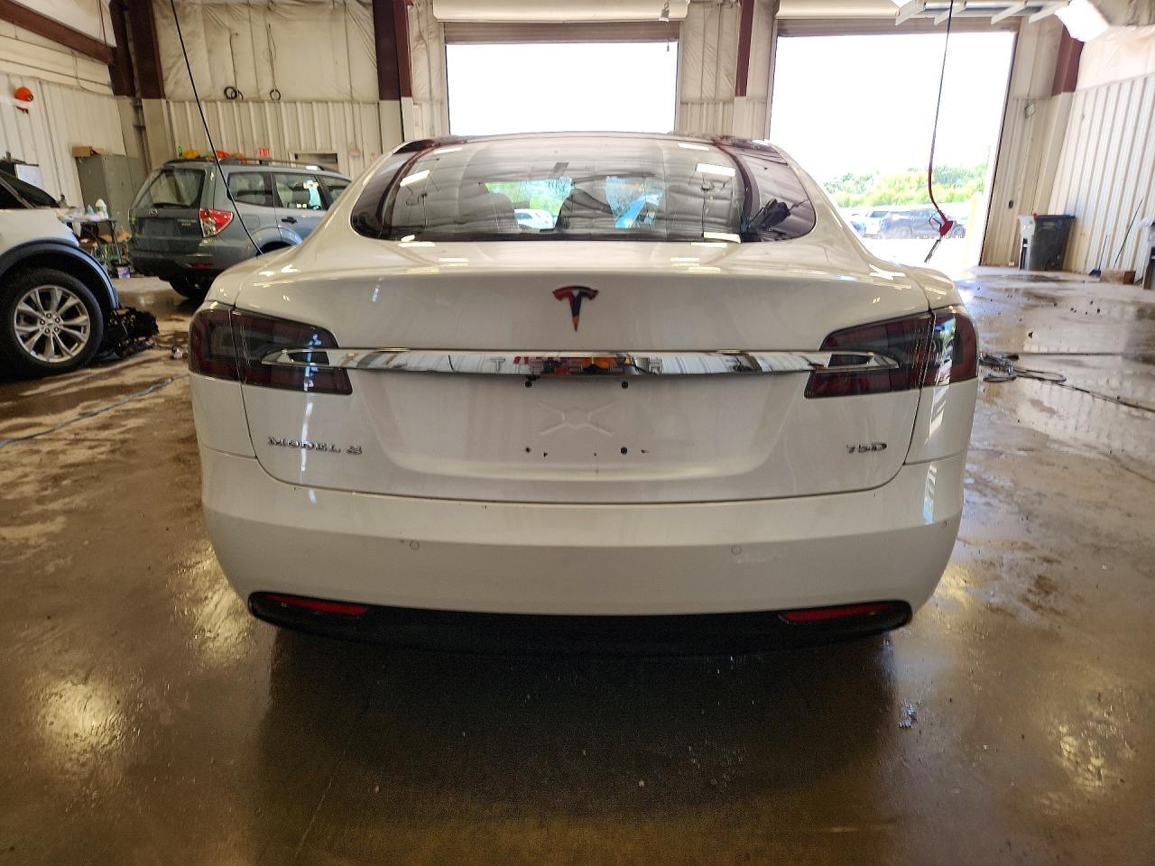 2017 Tesla Model S - Image 6