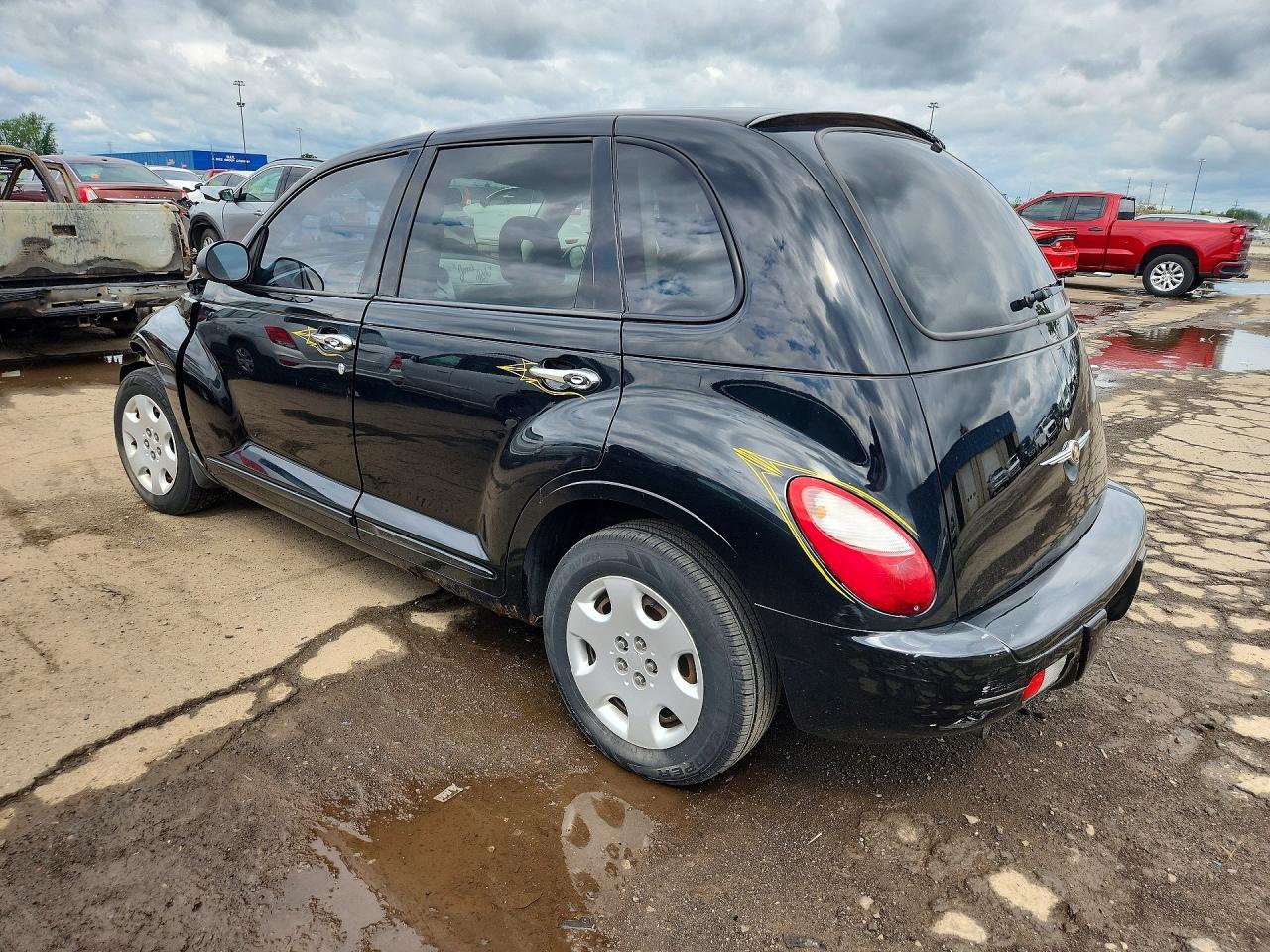 2007 Chrysler Pt Cruiser Touring - Image 2