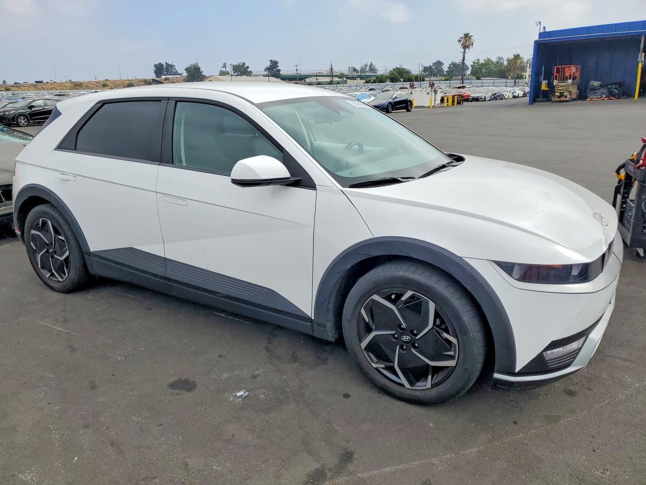 2024 Hyundai Ioniq 5 Se - Image 4