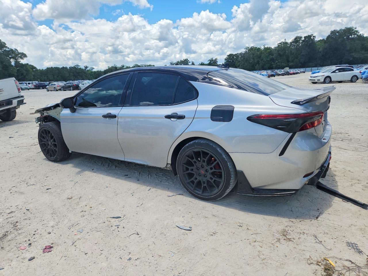 2022 Toyota Camry Xse - Image 2