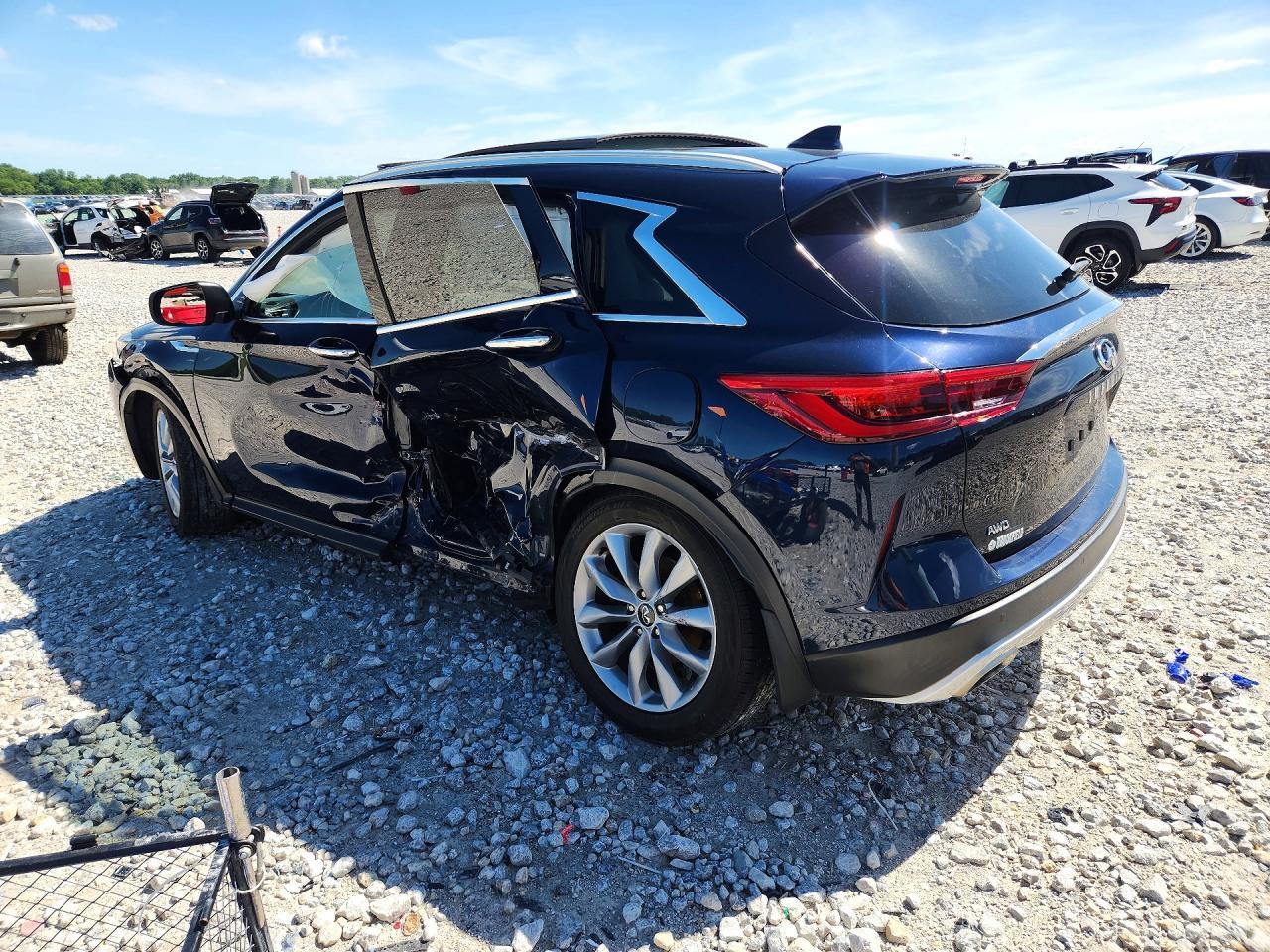 2021 Infiniti Qx50 Luxe - Image 2