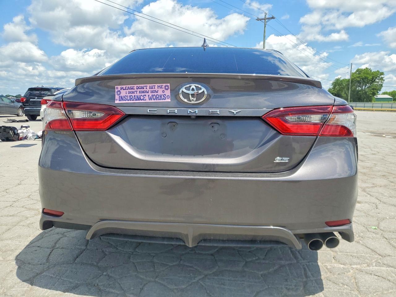 2021 Toyota Camry Se - Image 6