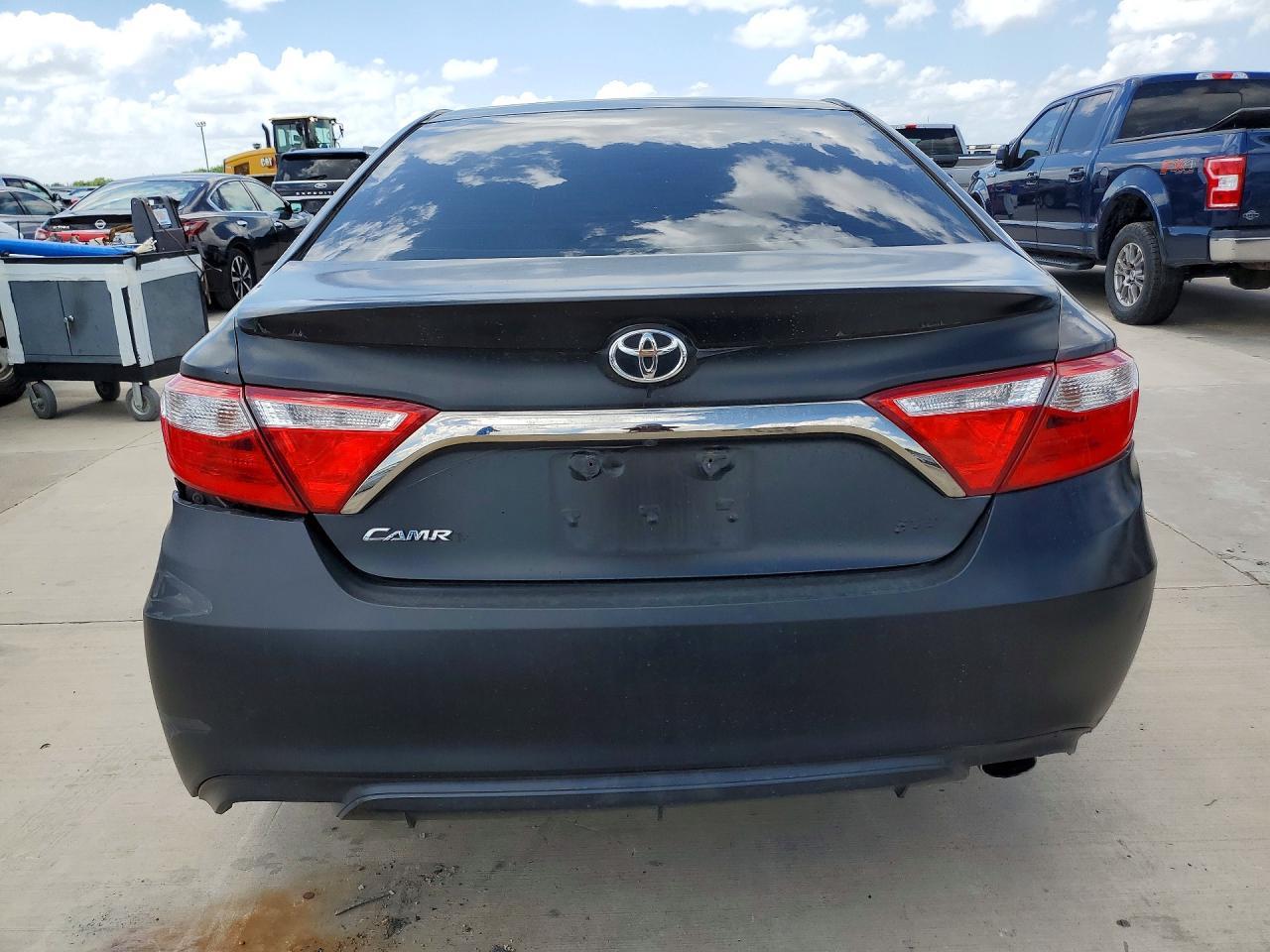 2017 Toyota Camry Se - Фото 6