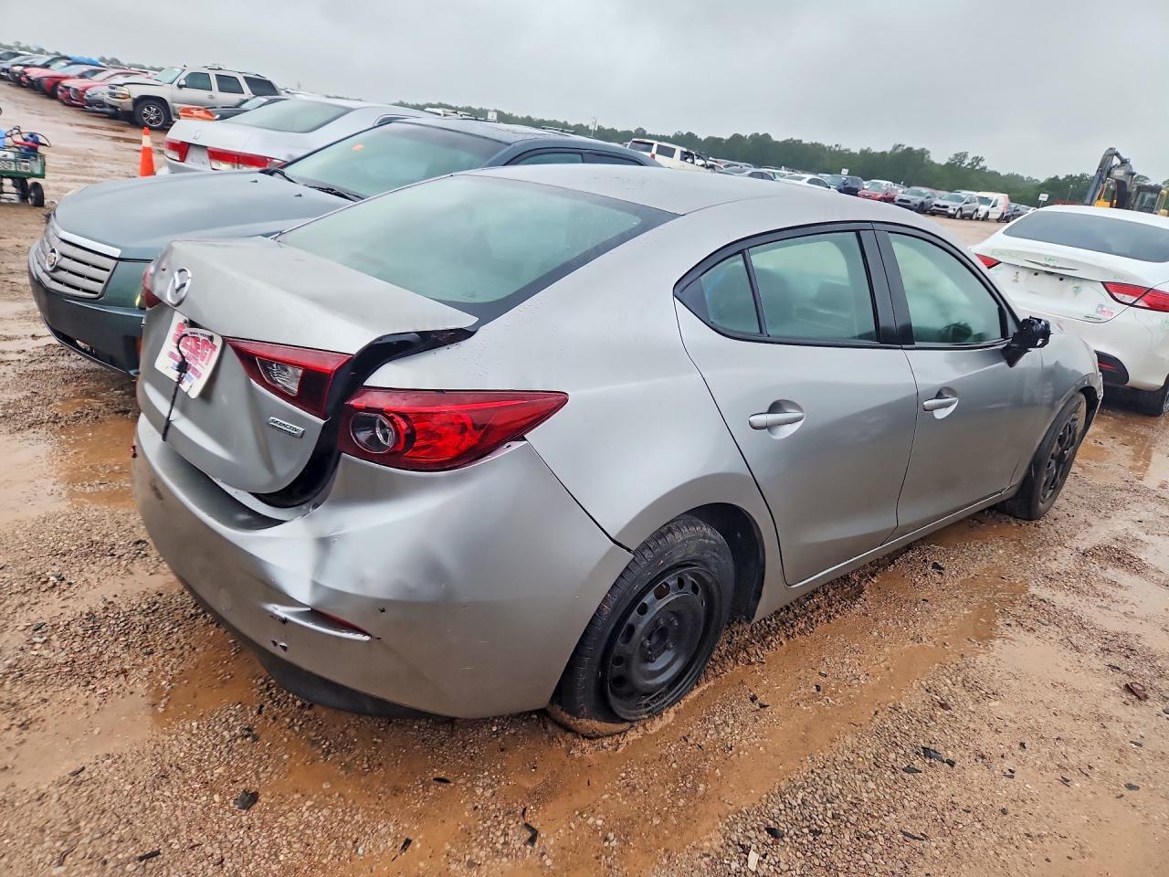 2015 Mazda 3 Sport - Фото 3