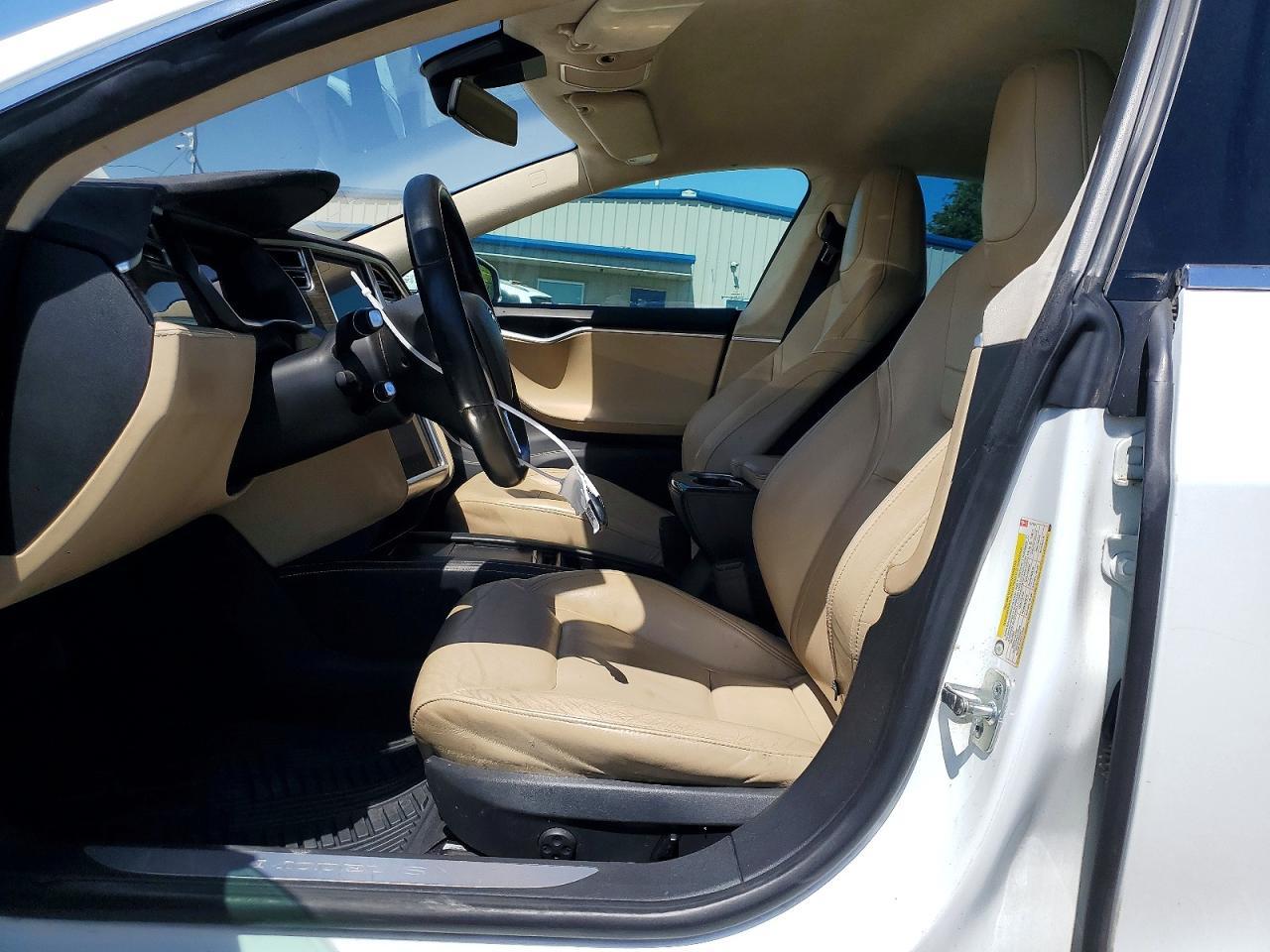 2015 Tesla Model S - Фото 7