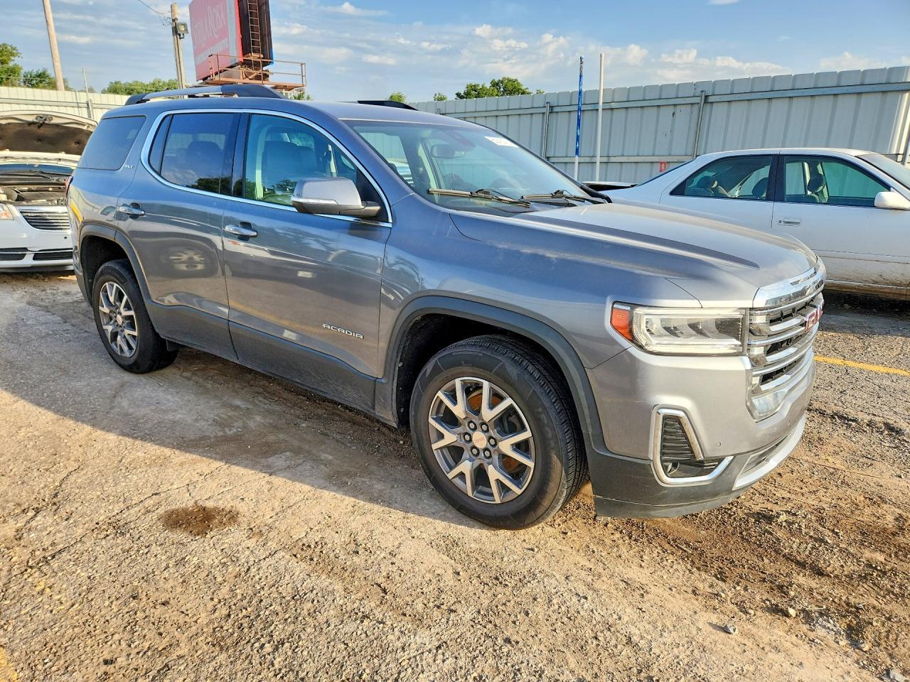 2020 GMC Acadia Slt - Image 4