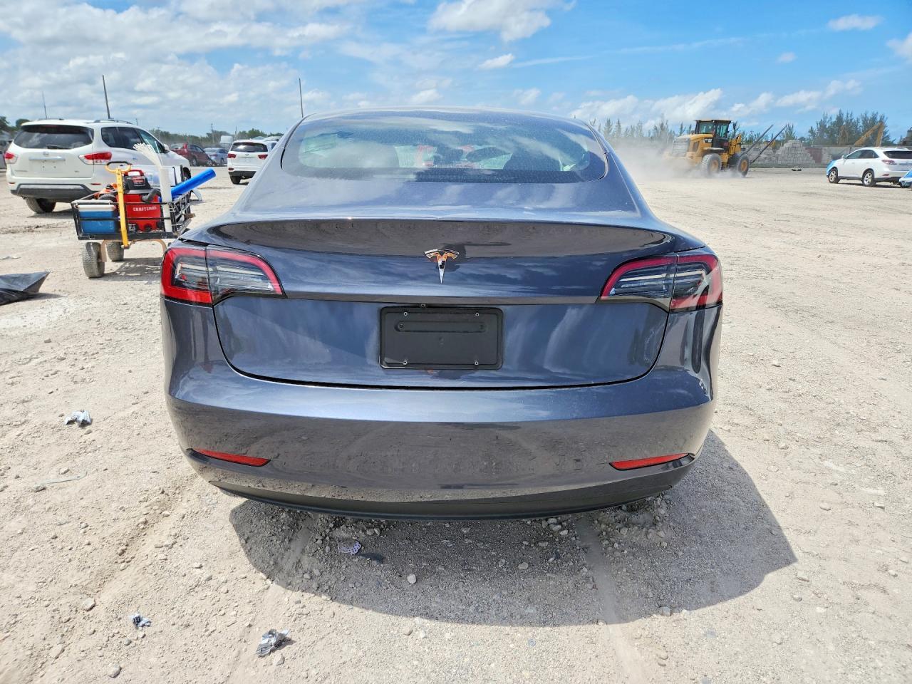 2023 Tesla Model 3 - Image 6