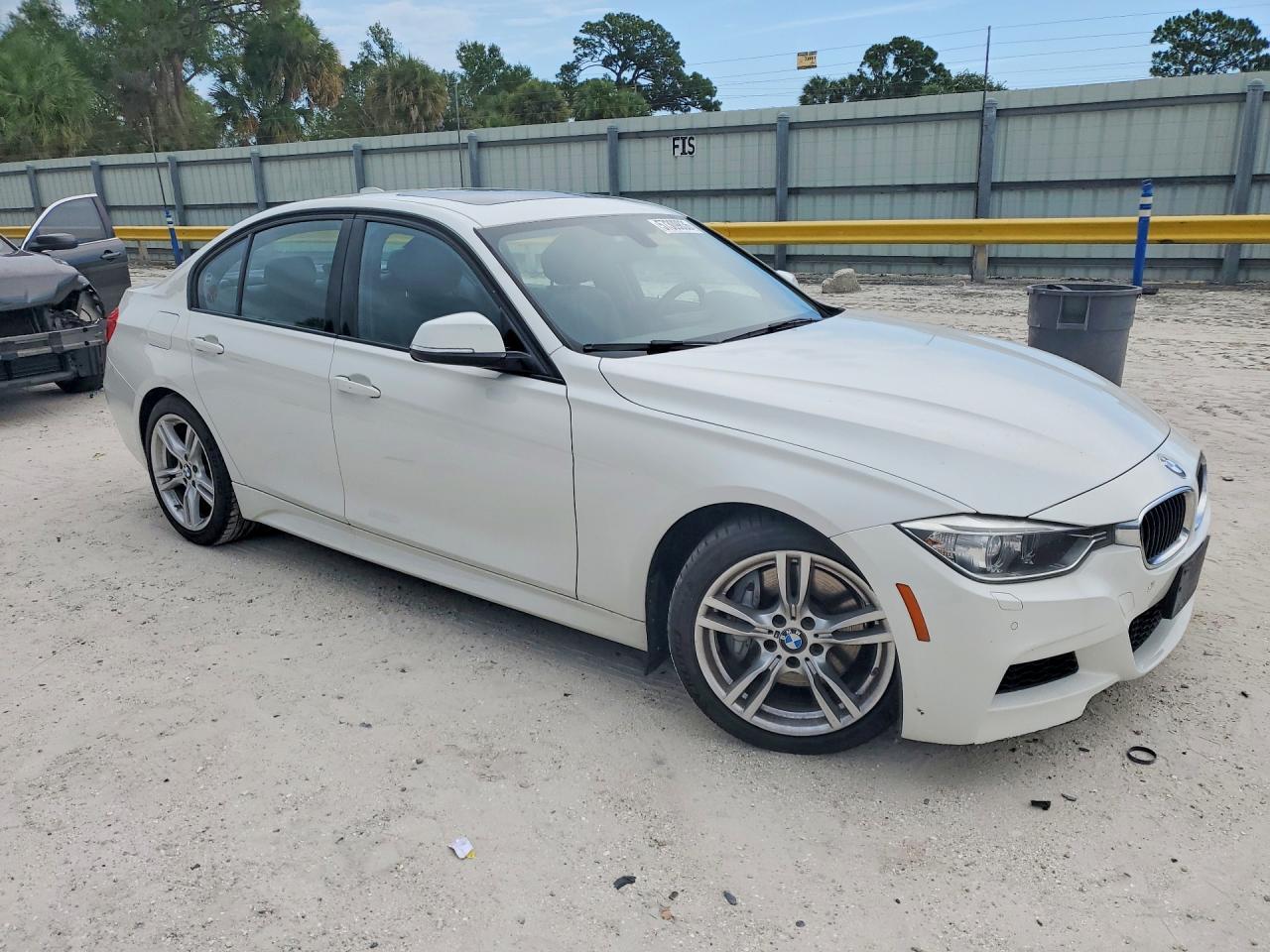 2013 BMW 335 I - Image 4