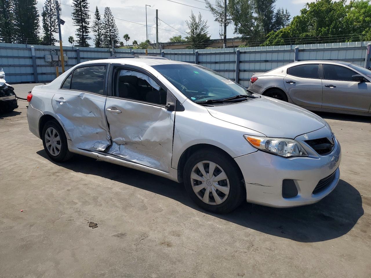 2011 Toyota Corolla Le - Фото 4