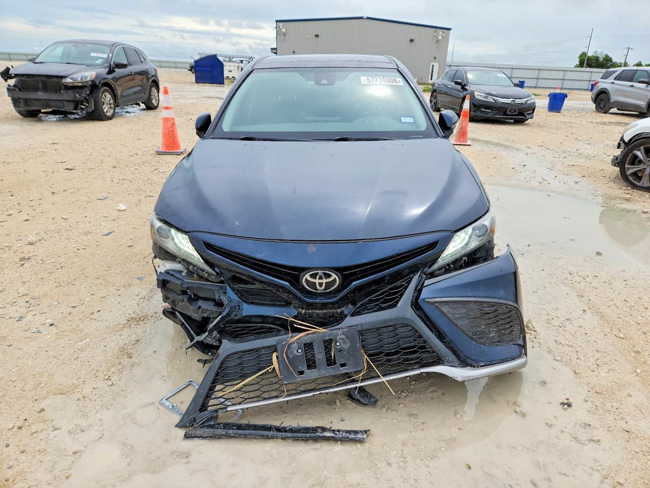 2021 Toyota Camry Xse - Фото 5