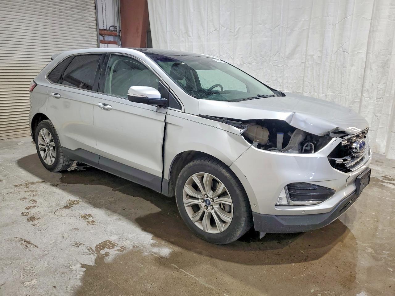 2019 Ford Edge Titanium - Фото 4
