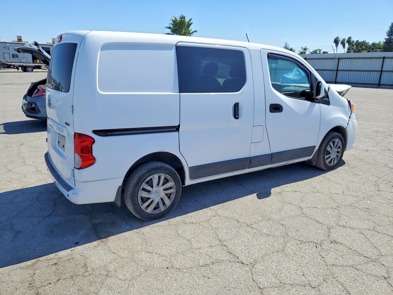 2017 Nissan Nv200 Sv - Image 3