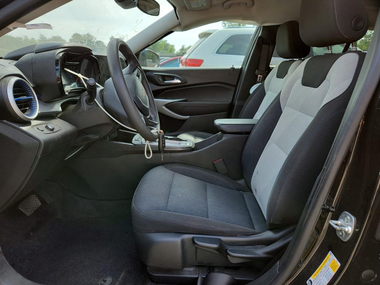 2024 Chevrolet Trax Ls - Фото 7