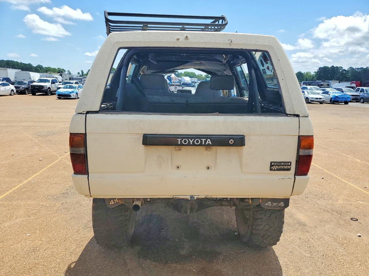 1984 Toyota 4Runner Rn60 - Image 6