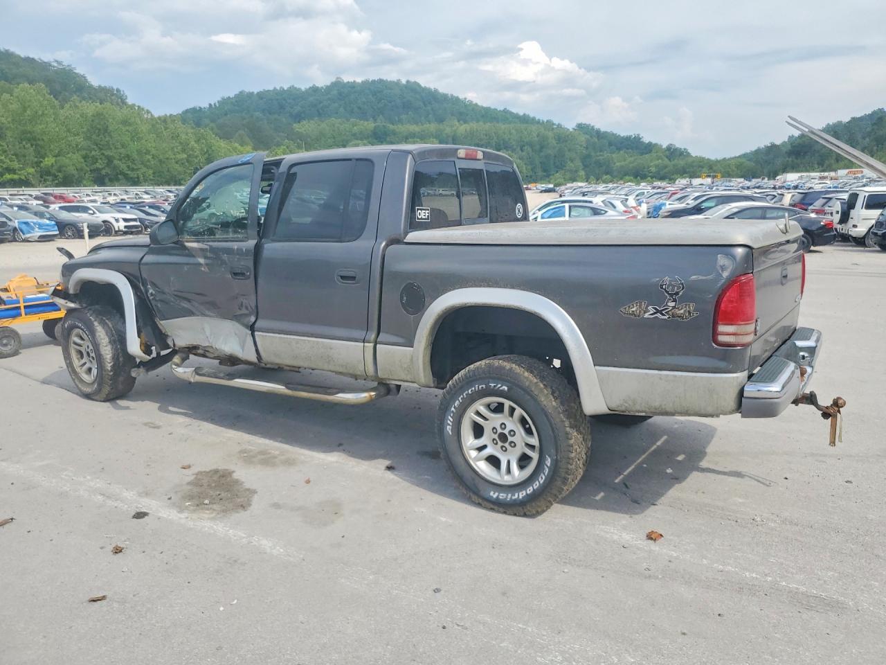 2003 Dodge Dakota Quad Slt - Image 2