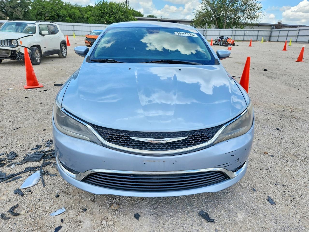2015 Chrysler 200 Limited - Фото 5