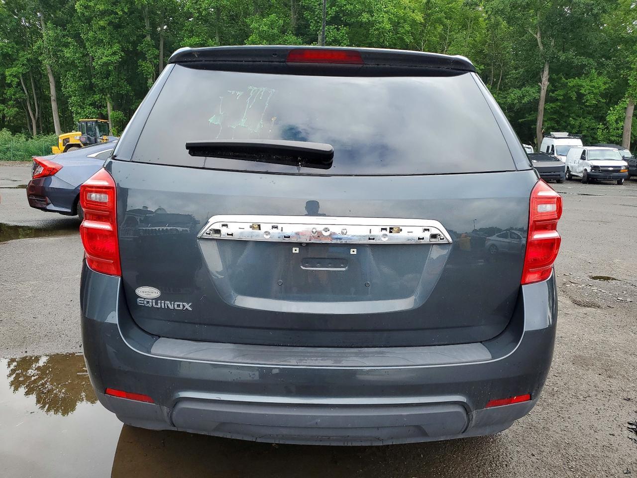 2017 Chevrolet Equinox Ls - Image 6