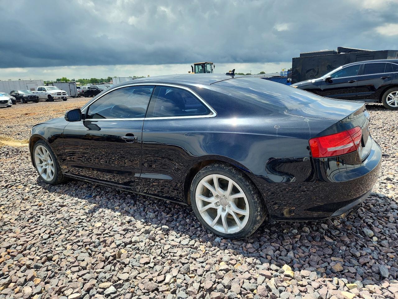 2012 Audi A5 Premium Plus - Фото 2
