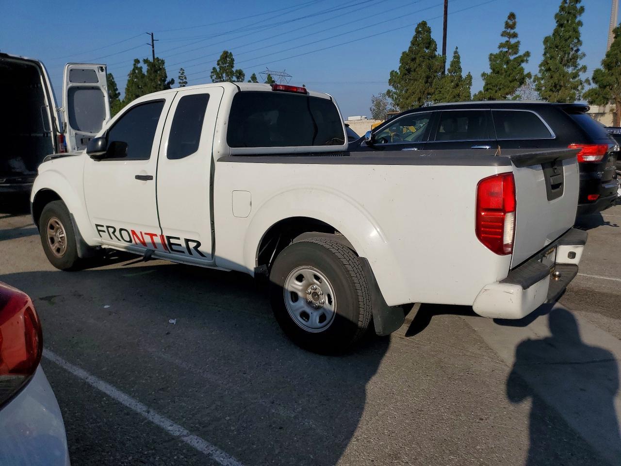 2019 Nissan Frontier S - Фото 2