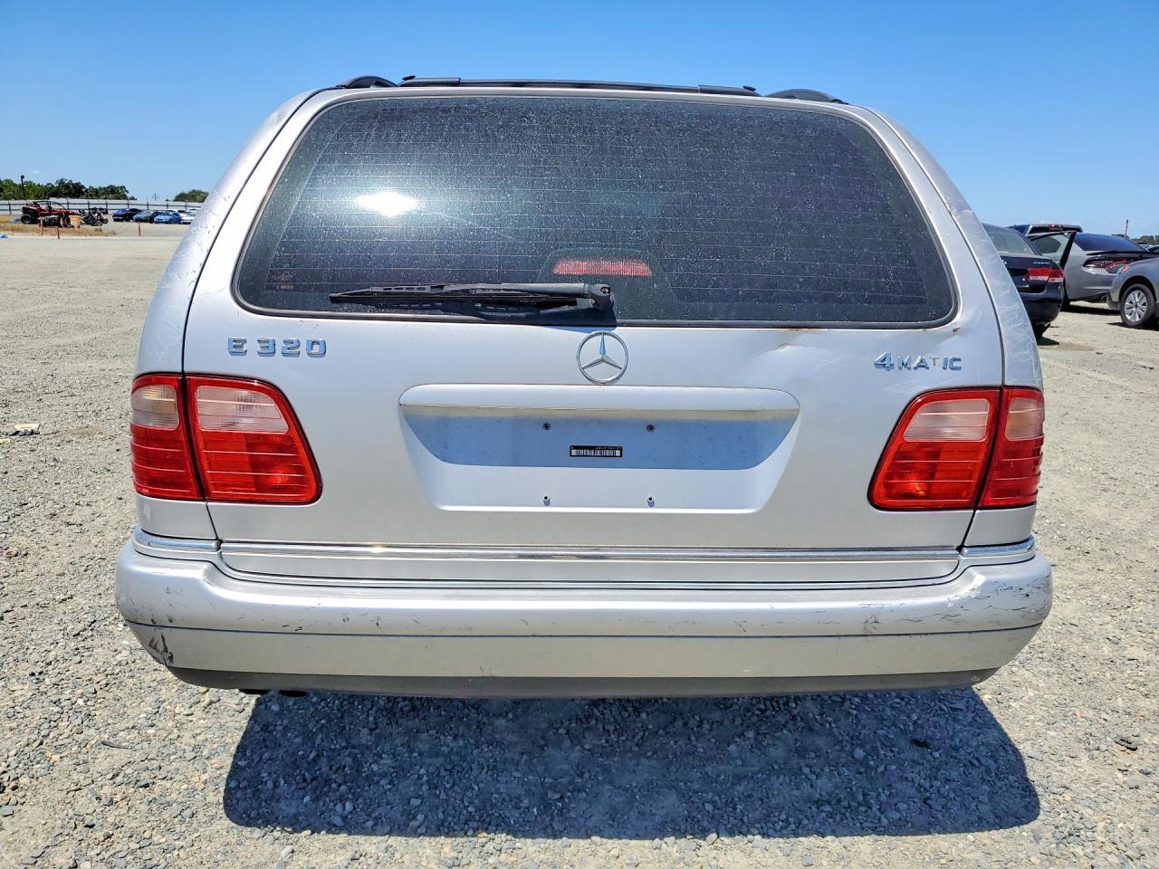 1999 Mercedes-Benz E 320 4Matic - Image 6