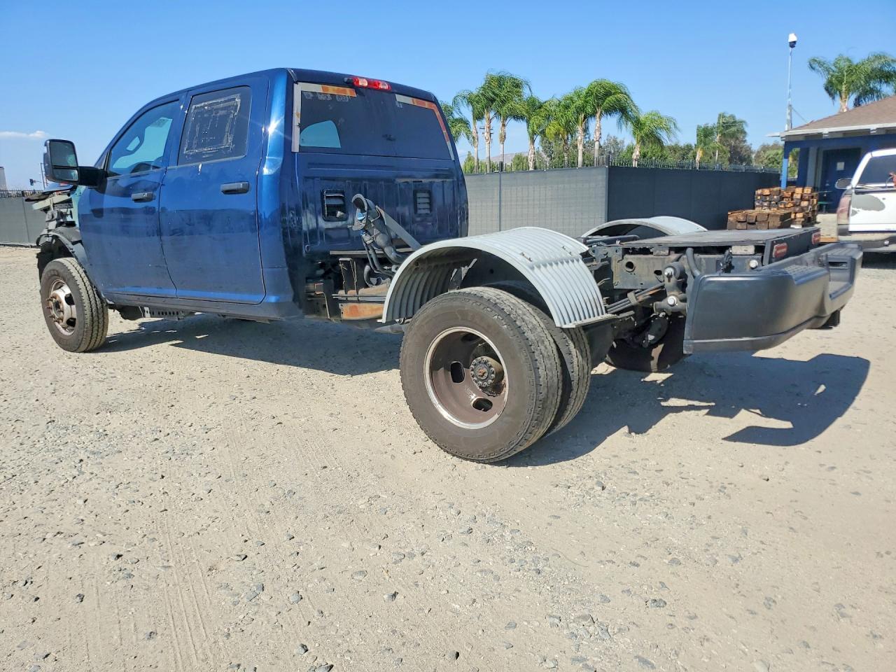 2024 Ram 3500 Tradesman - Фото 2