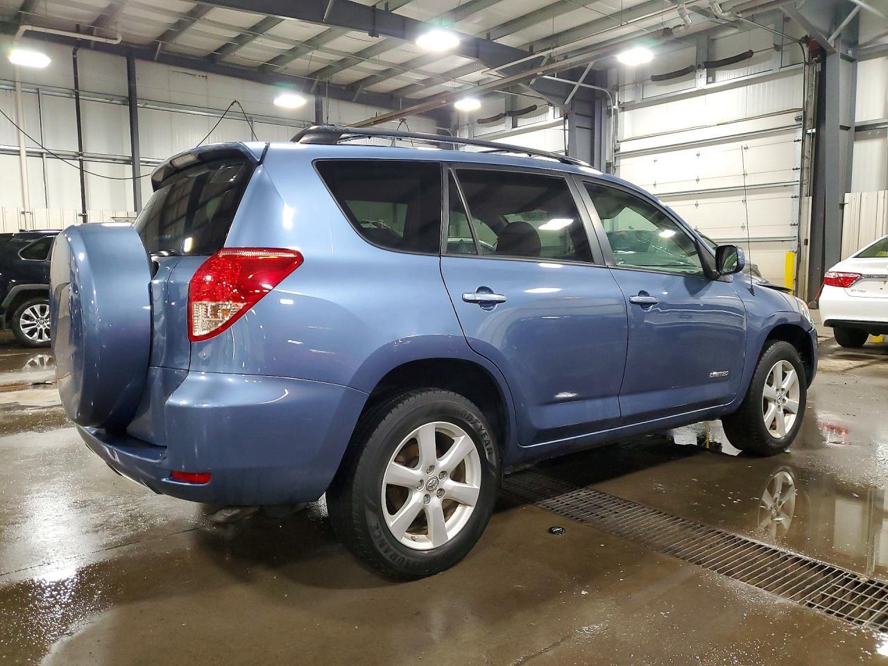 2007 Toyota Rav4 Limited - Image 3