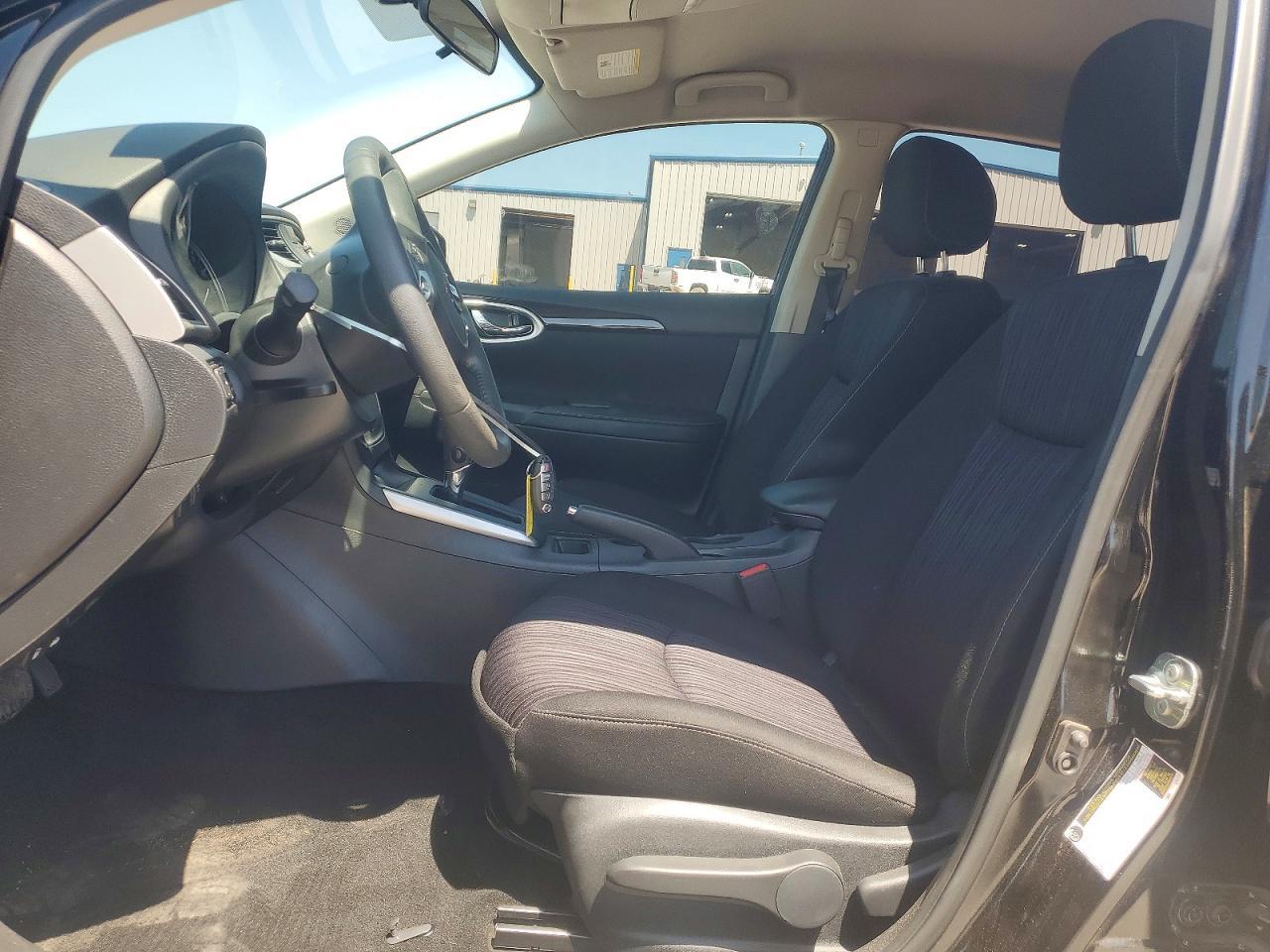 2019 Nissan Sentra - Фото 7