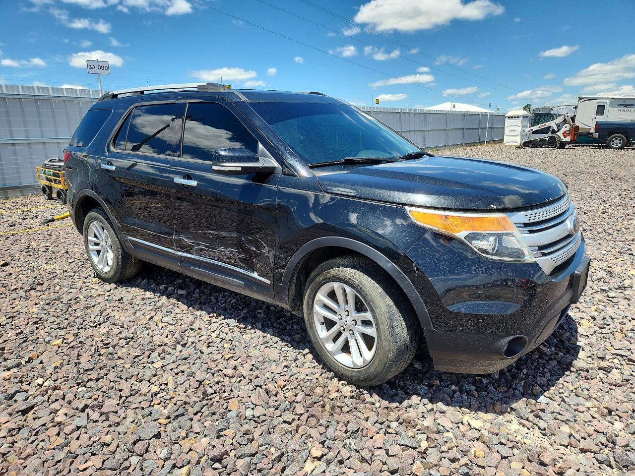 2015 Ford Explorer Xlt - Фото 4