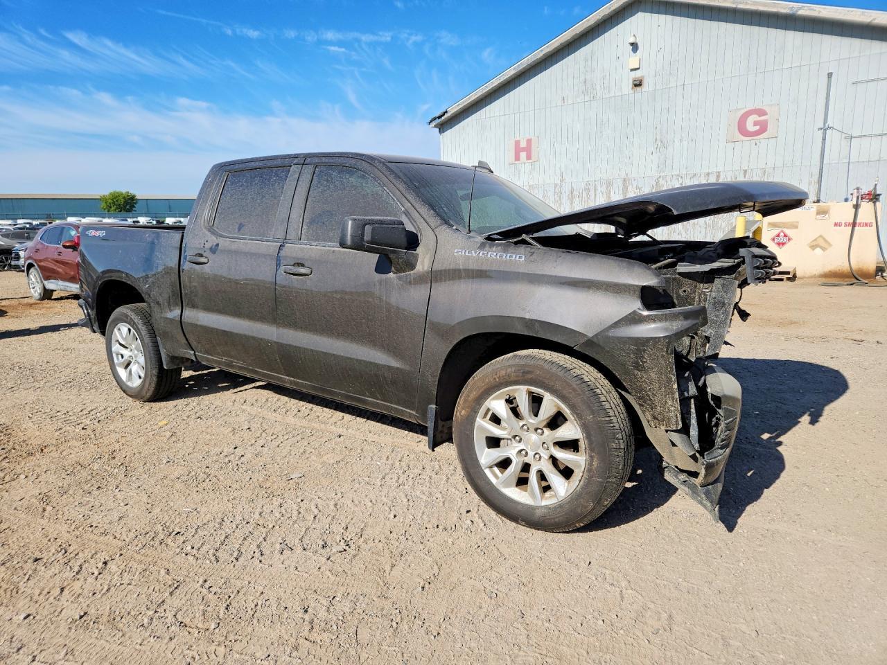 2021 Chevrolet Silverado K1500 Custom - Фото 4