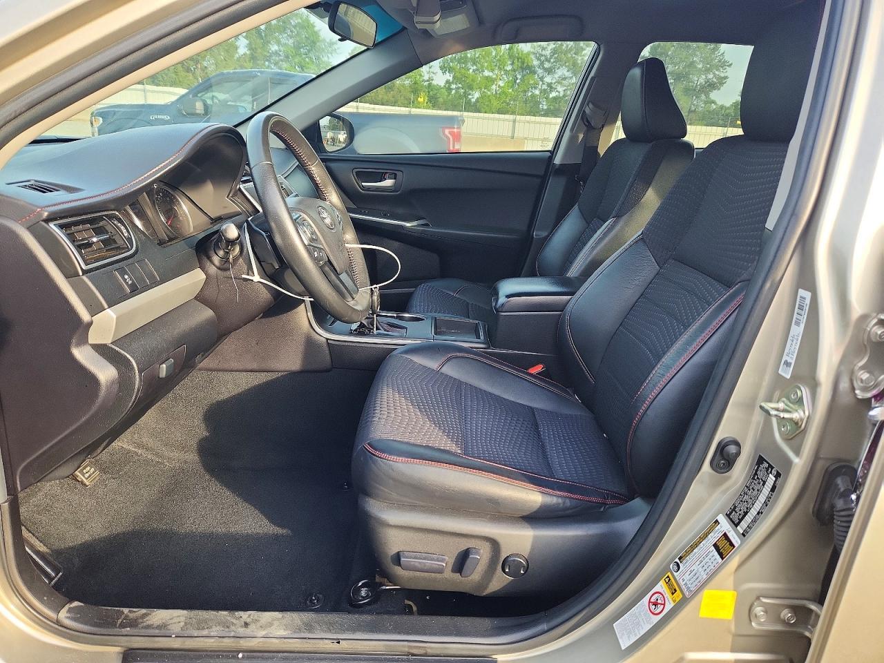 2015 Toyota Camry Se - Image 7