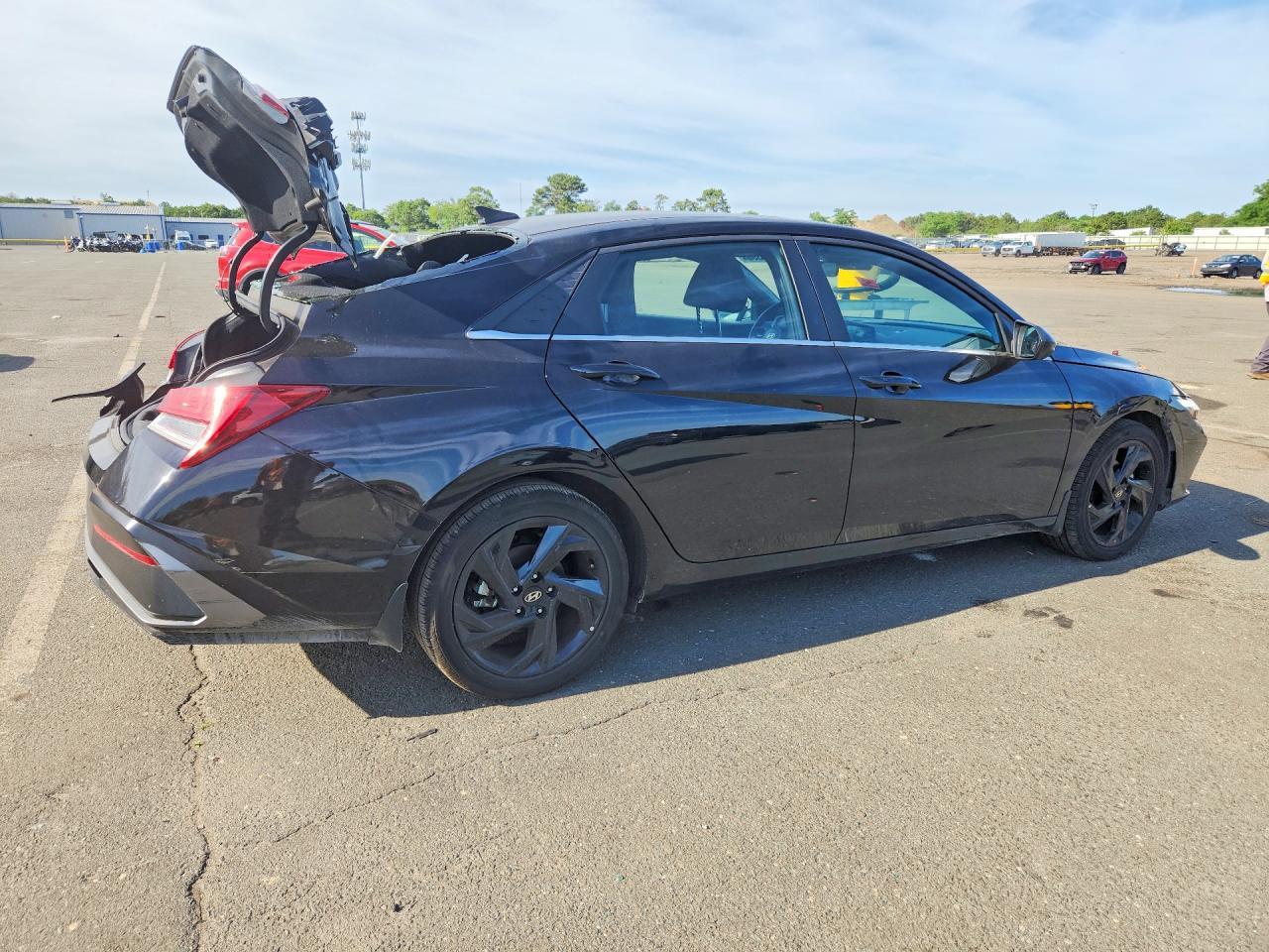 2026 Hyundai Elantra Sel Sport Premium - Фото 3